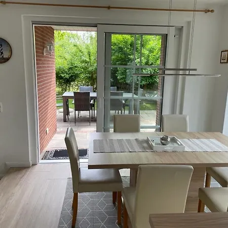 Holiday home Haus Strandnah *
